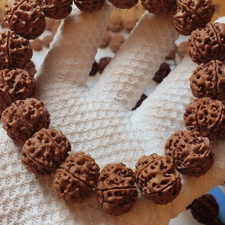 金刚菩提吊坠21.5尺寸6瓣