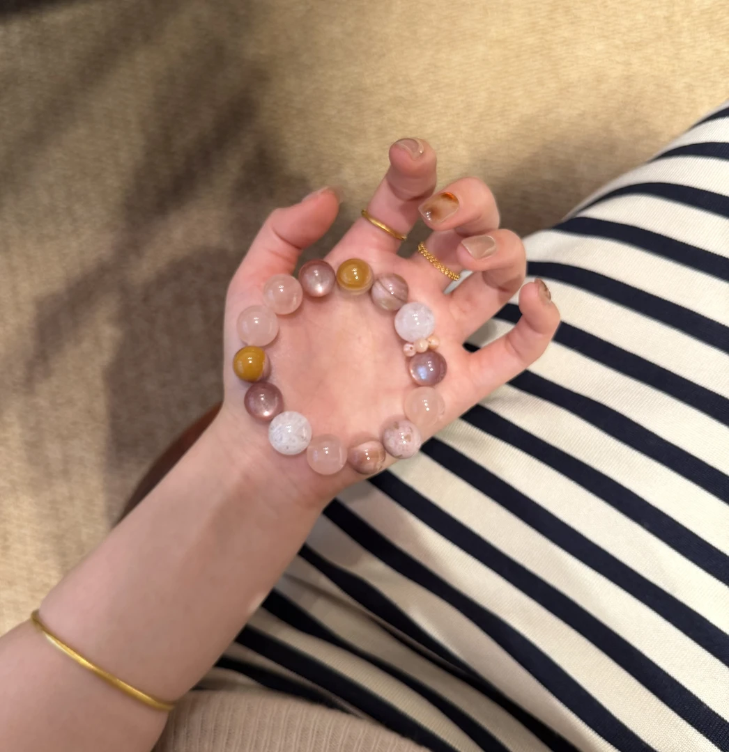 《温柔国度》雪花幽灵粉锂多宝手串 K51