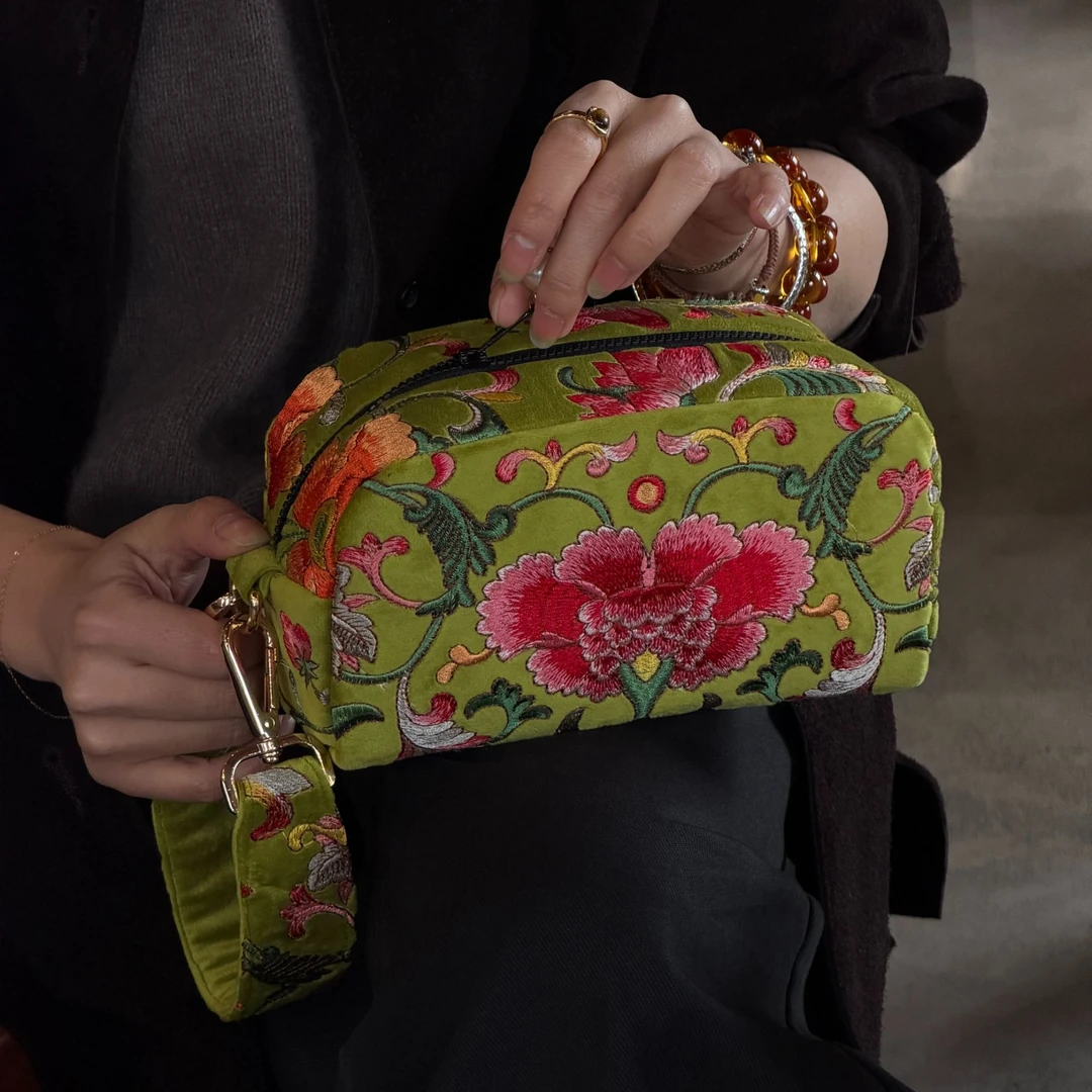 以便以谢自创 国风设计宝相花化妆包 时尚手拎包