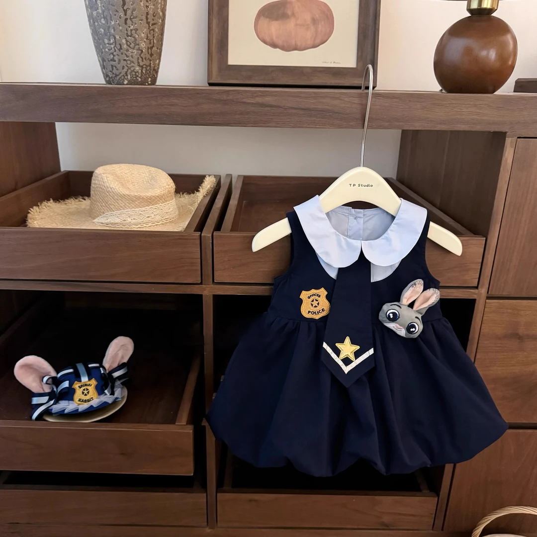 兔子警官女童公主裙子2025夏季女宝宝无袖可爱娃娃领学院风花苞裙