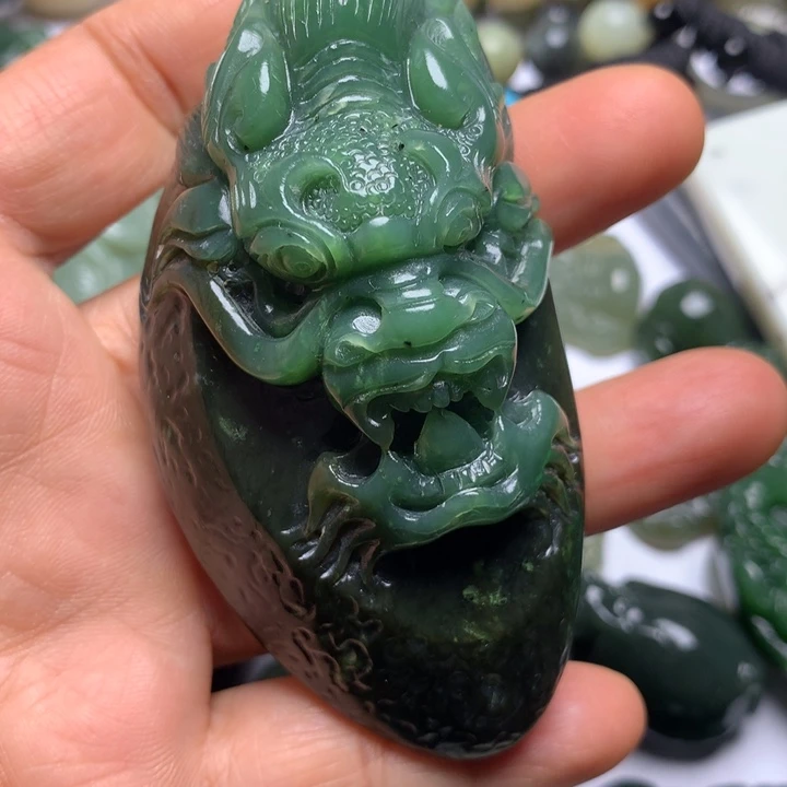 开***乐和田玉未镶嵌颈饰