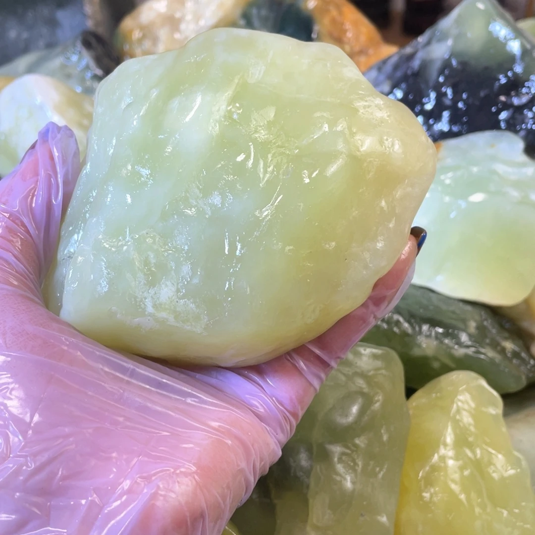 蛇纹石玉未镶嵌中国四大名玉简易