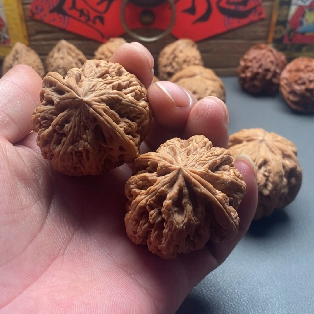 世***得文玩核桃吊坠粗筋44