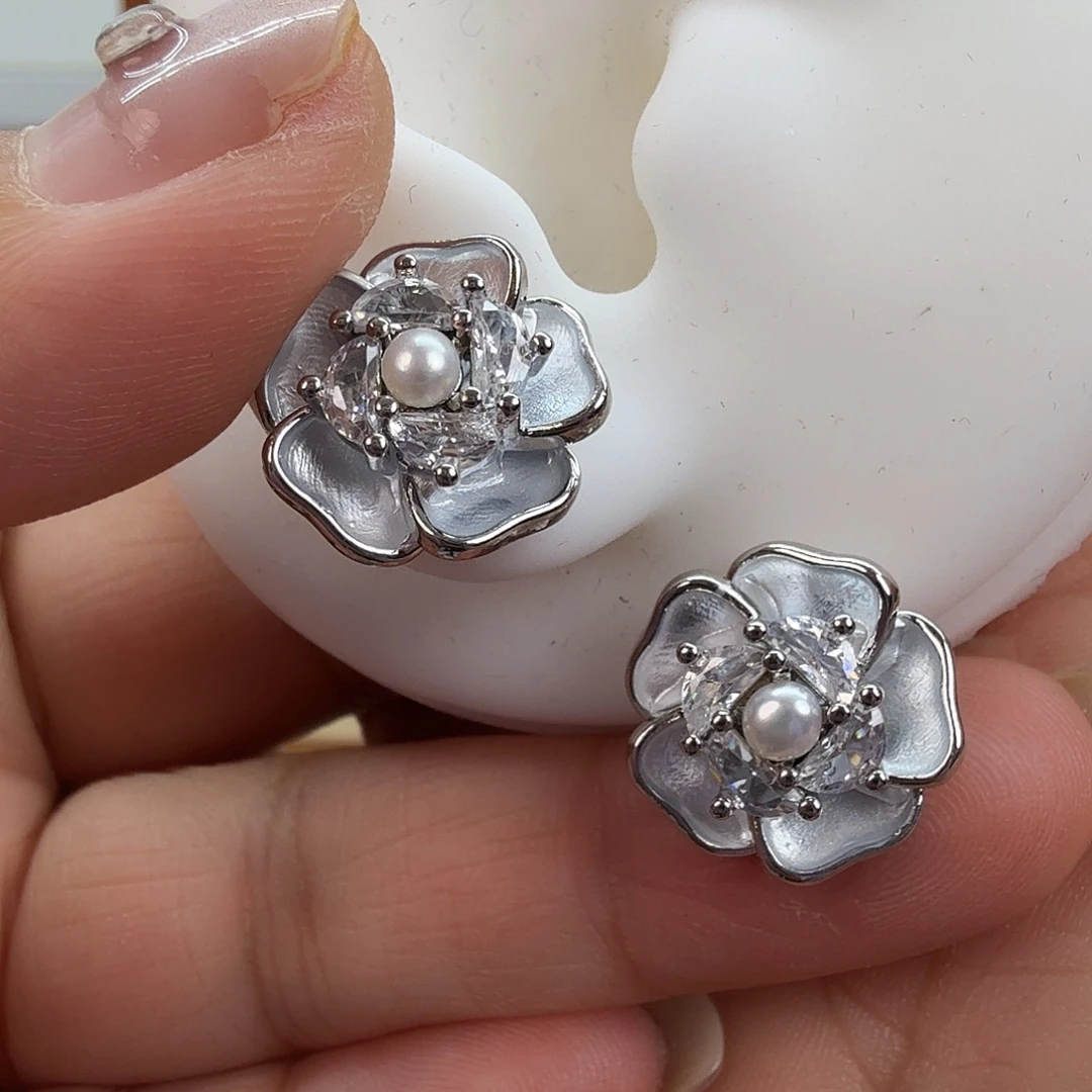 耳饰未镶嵌淡水珍珠