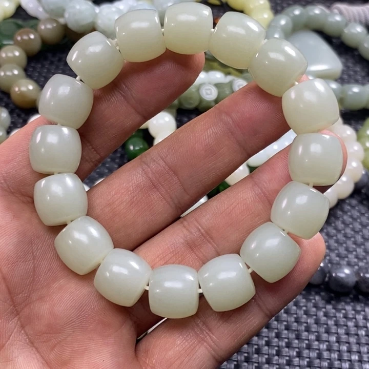 和田玉未镶嵌手链