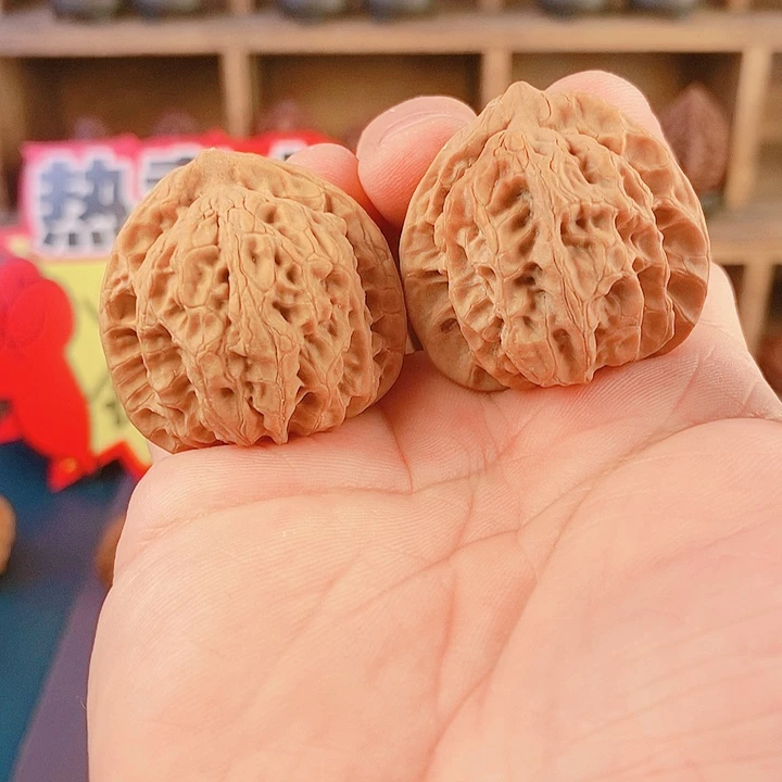 文玩核桃吊坠84泛油佛肚