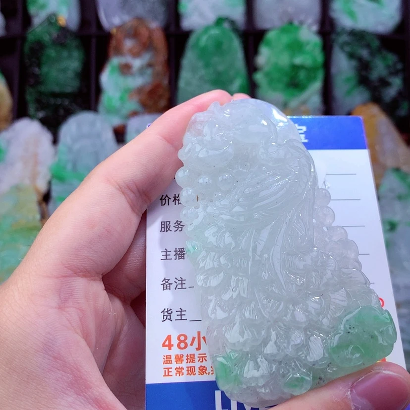 【闪购商品】翡翠颈饰未镶嵌挂件