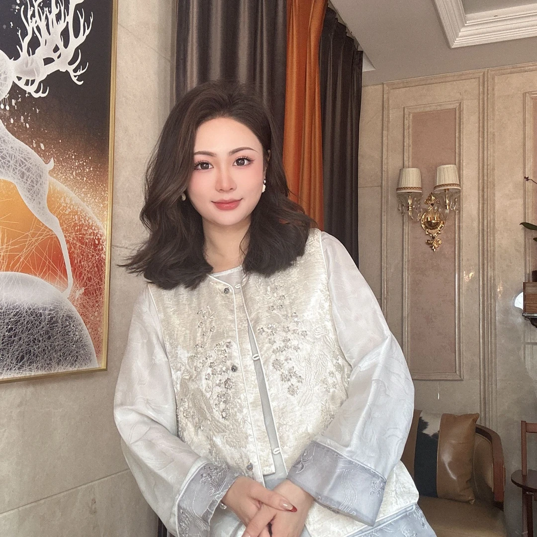 【闻晴-依斐私服】新中式中国风-气质时尚人丝亚麻重工刺绣女士马甲