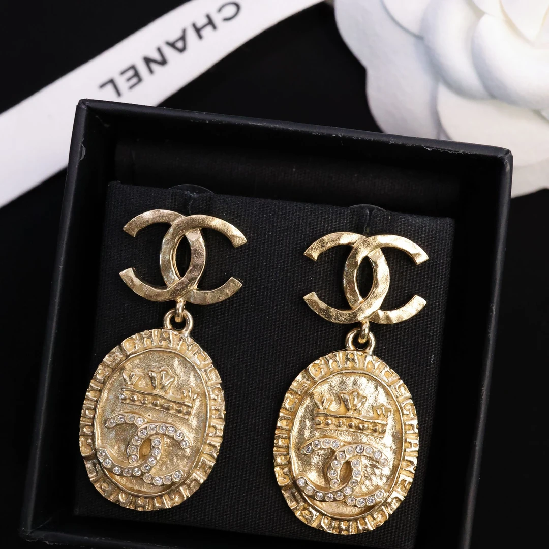 全新未使用 Chanel/香奈儿 金色复古双C城堡金币耳环 03303