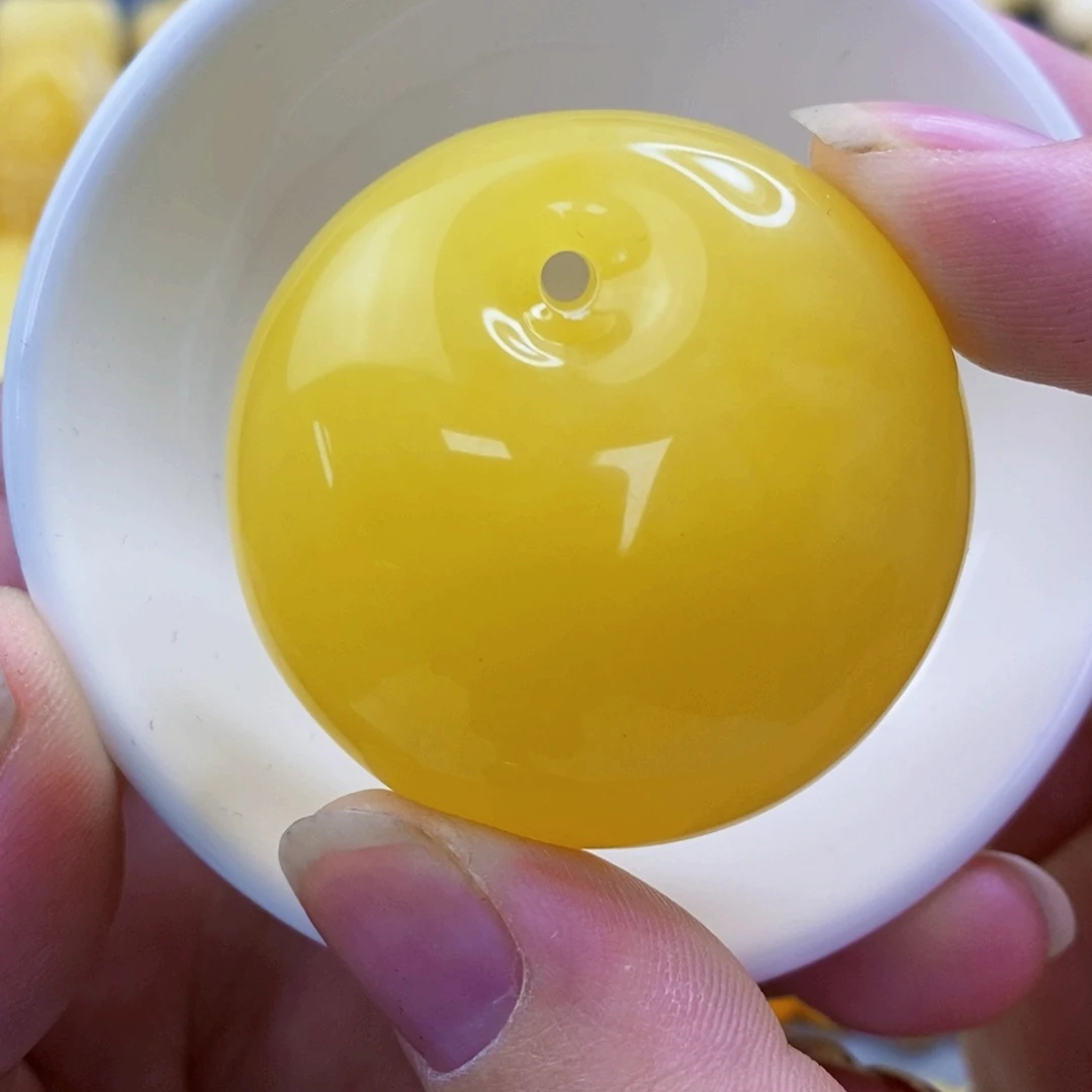 未镶嵌琥珀珠宝奇石