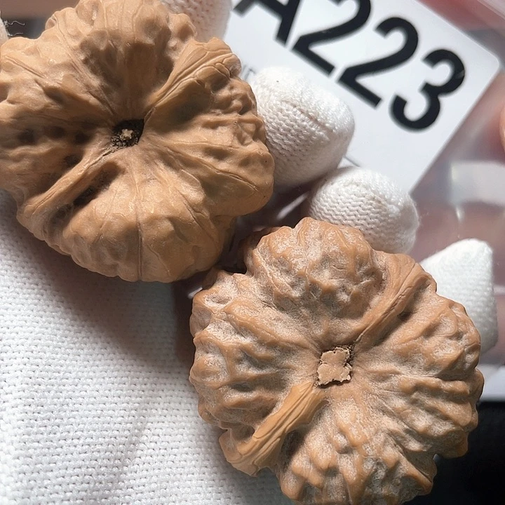 文玩核桃把件请****称蛤蟆38 42