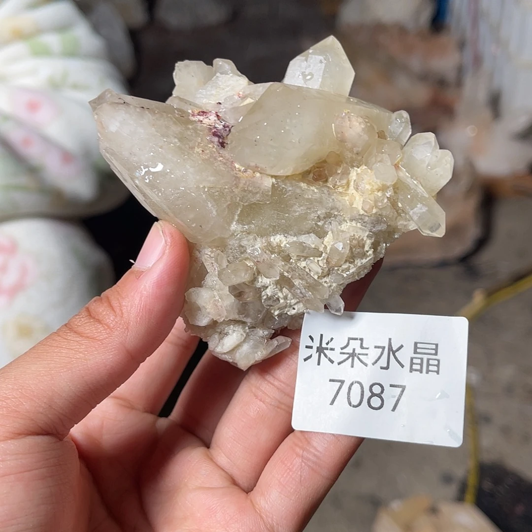 彭***泰未镶嵌水晶珠宝半成品