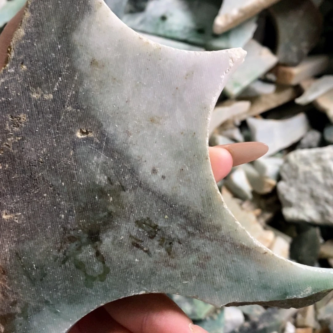 颈饰未镶嵌翡翠天然翡翠