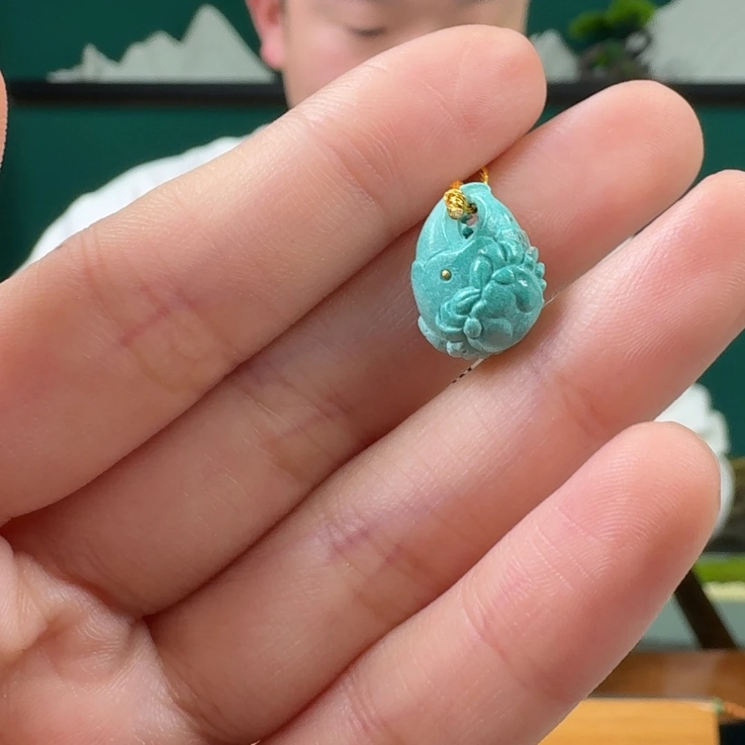 绿松石未镶嵌珠宝奇石