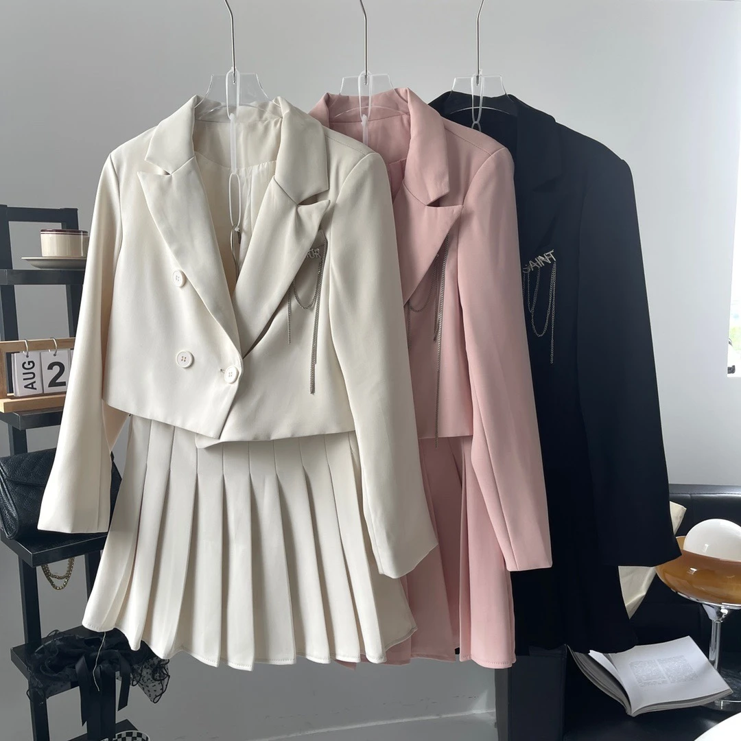 A4981减龄显瘦!高品质西装百褶裙两件套钻钻别针套装