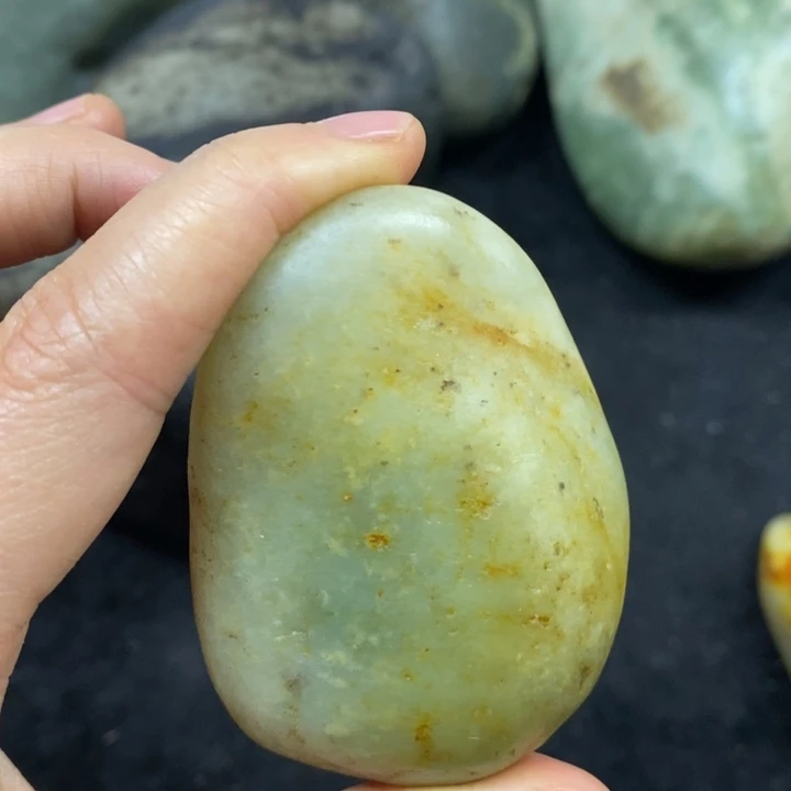 未镶嵌和田玉（糖玉）挂件