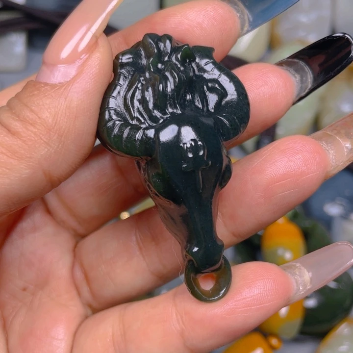 和田玉挂件未镶嵌