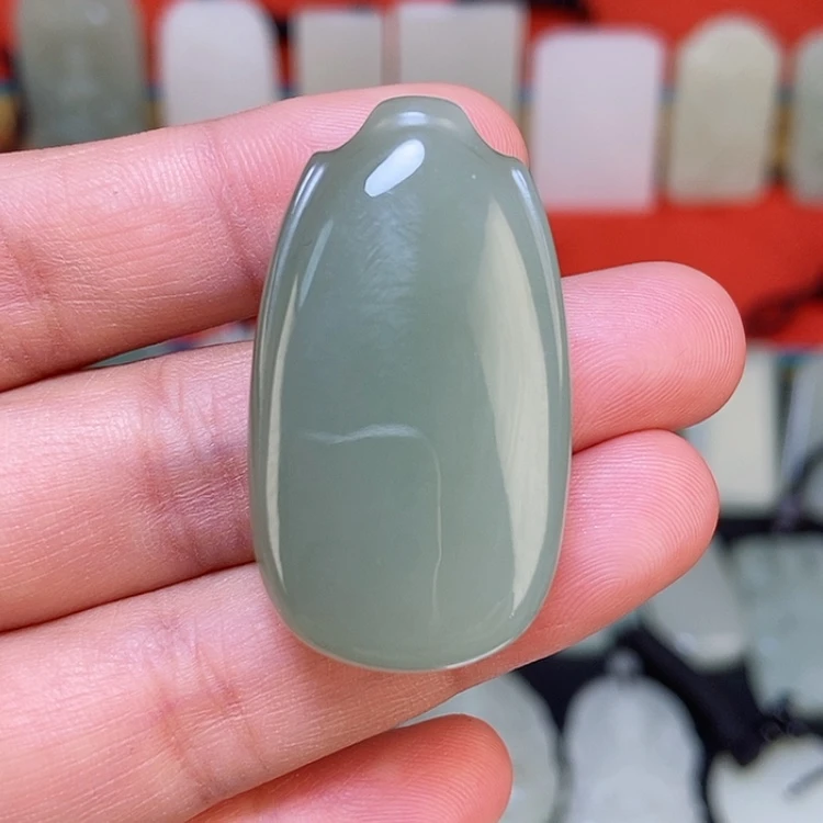 【闪购商品】颈饰未镶嵌和田玉