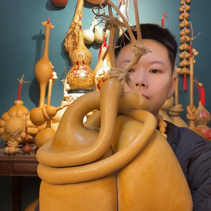 陳***大叶紫檀（黑酸枝木类）