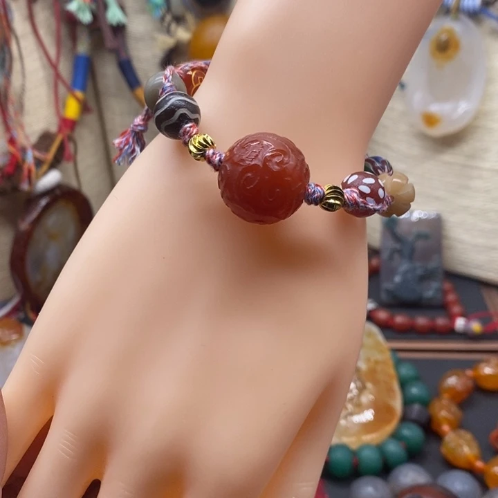 玛瑙/玉髓颈饰合金