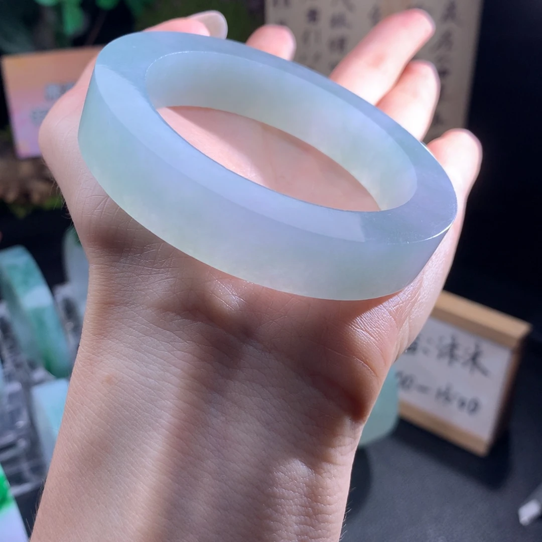 定制翡翠翡翠未镶嵌鸽*