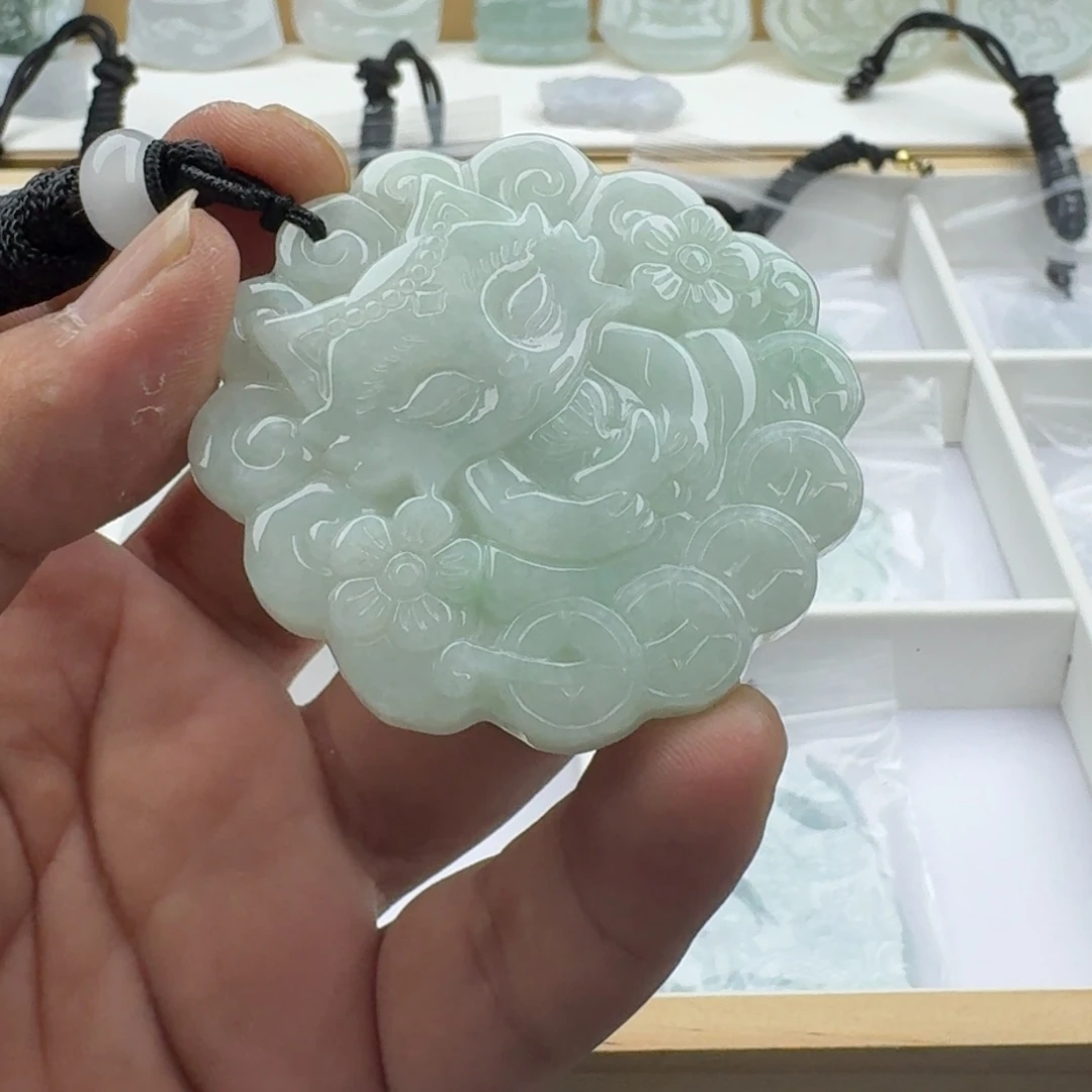 翡翠未镶嵌颈饰缅甸天然A货翡翠