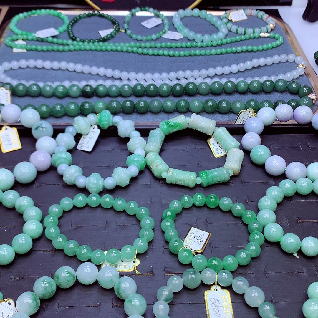 翡翠未镶嵌毛衣链