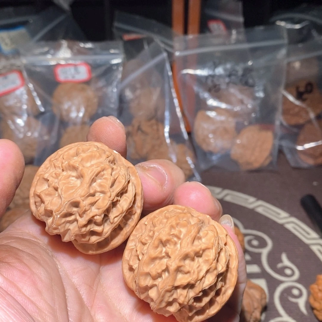 艾***拿把件文玩核桃苹果
