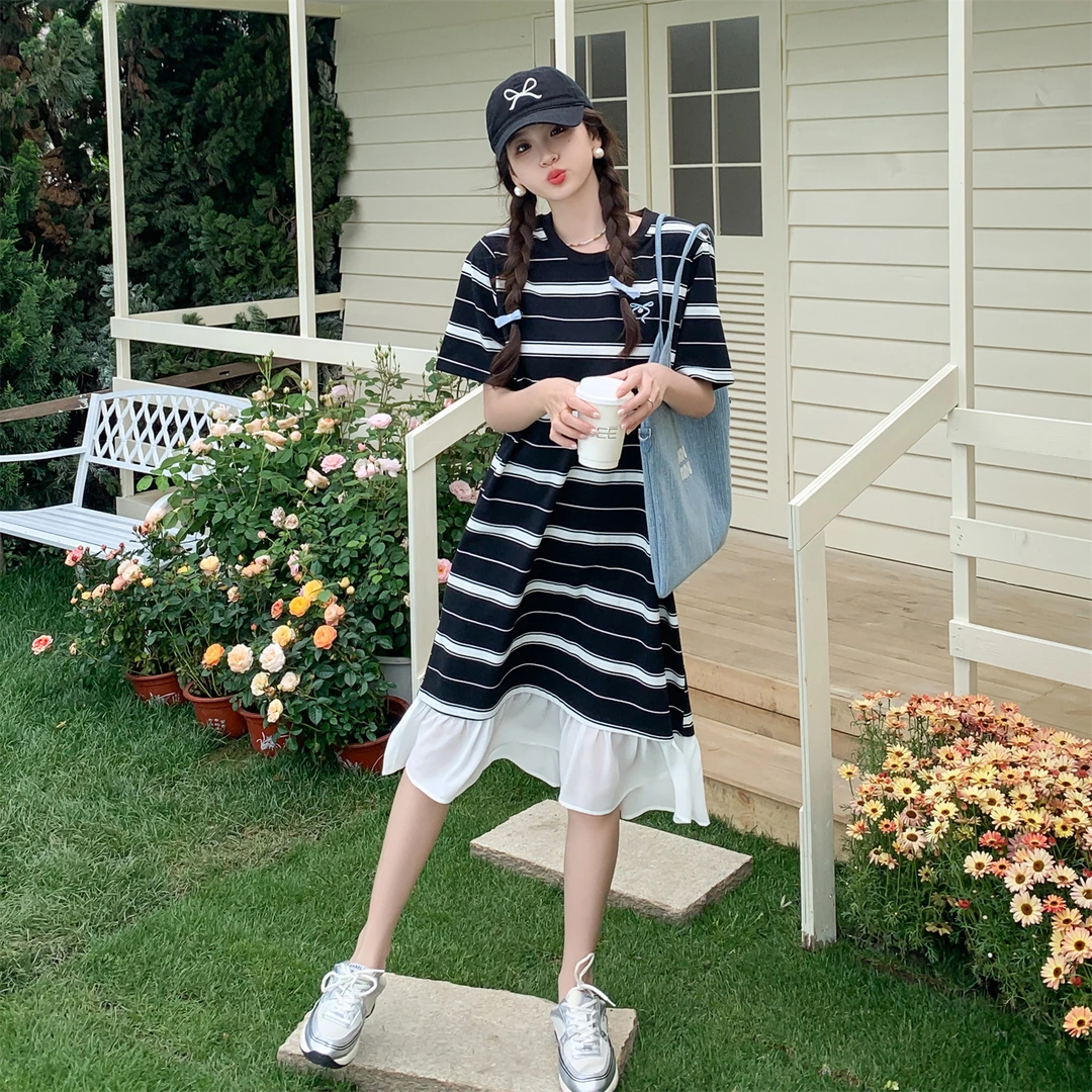 黑白色条纹下摆花边连衣裙女长款2025夏季新款韩版宽松显瘦T恤裙