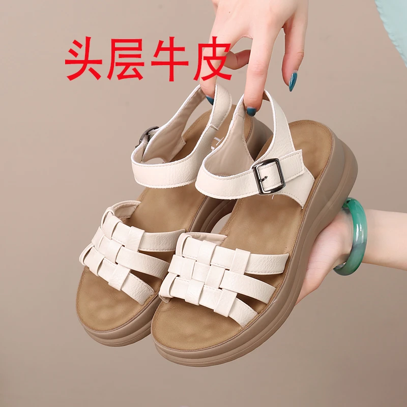 头层牛皮凉鞋女款夏季软底舒适女士低跟不累脚妈妈鞋2025时装凉鞋