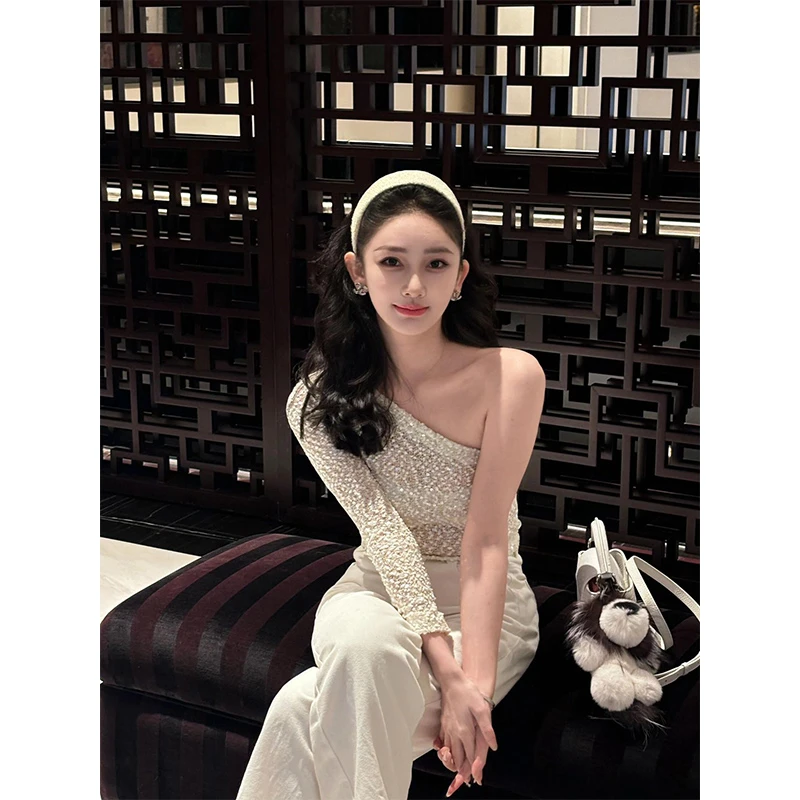 2025春季新款ins气质御姐范设计感斜肩长袖上衣配高腰显瘦长裤