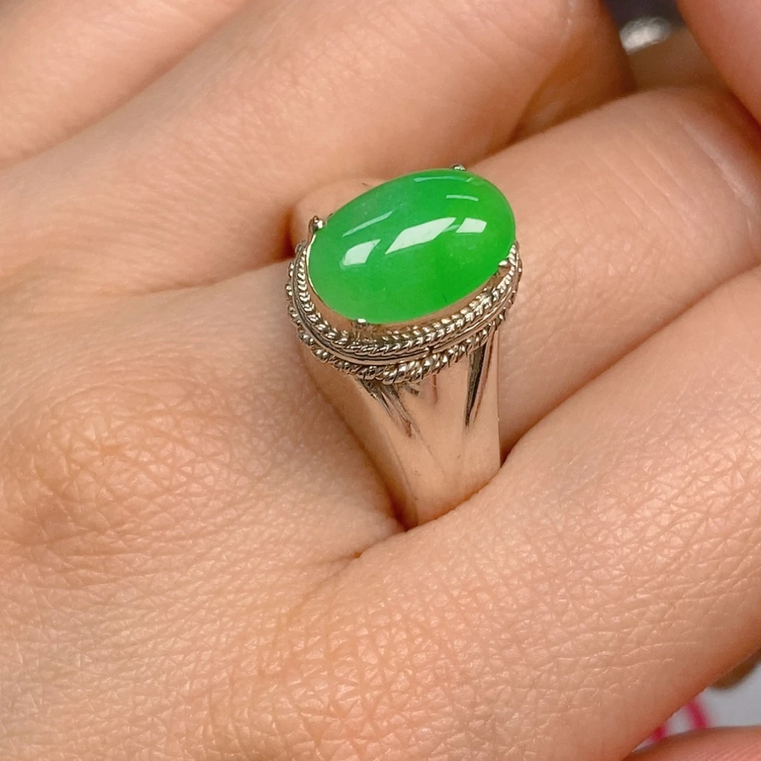 翡翠戒指未镶嵌爱****活翡翠
