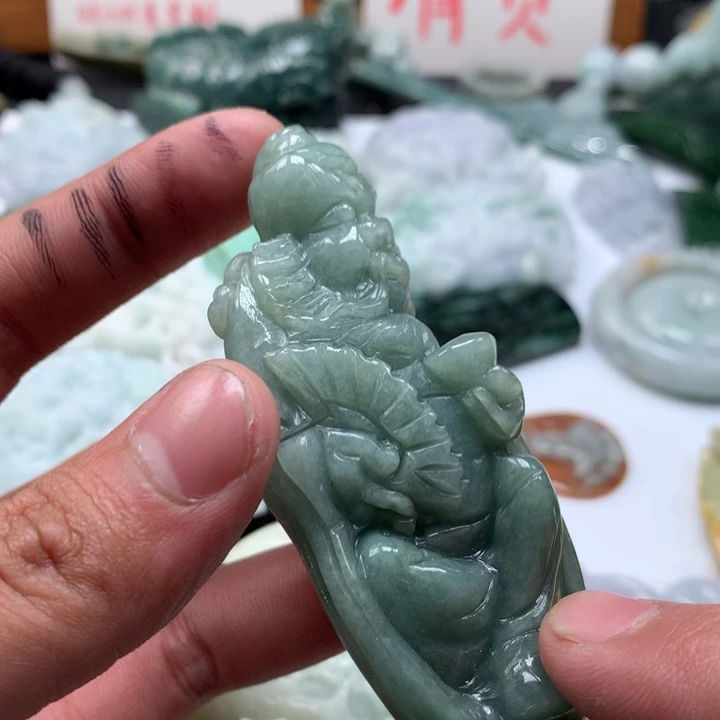 翡翠未镶嵌颈饰保真天然a货翡翠