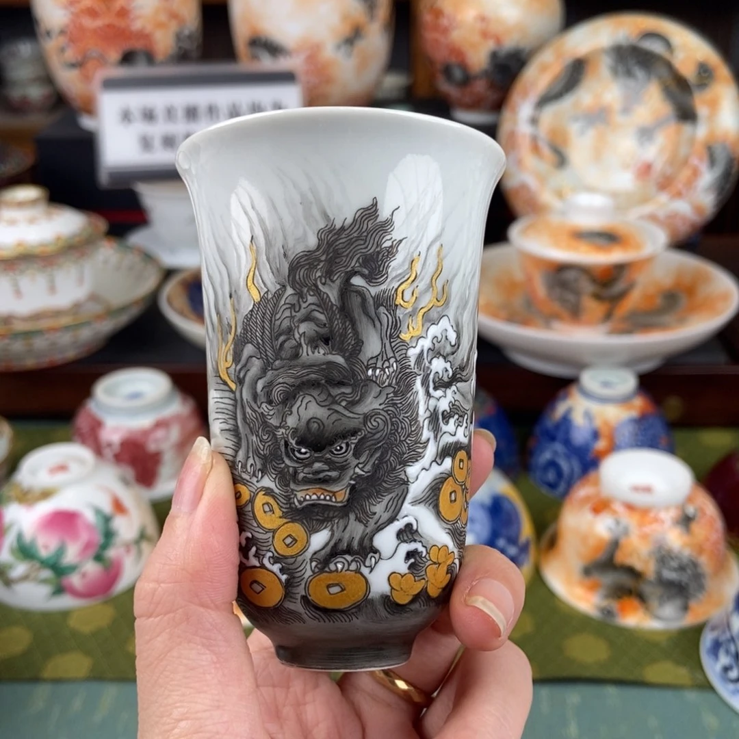 陶瓷的设计师是一个人的生活