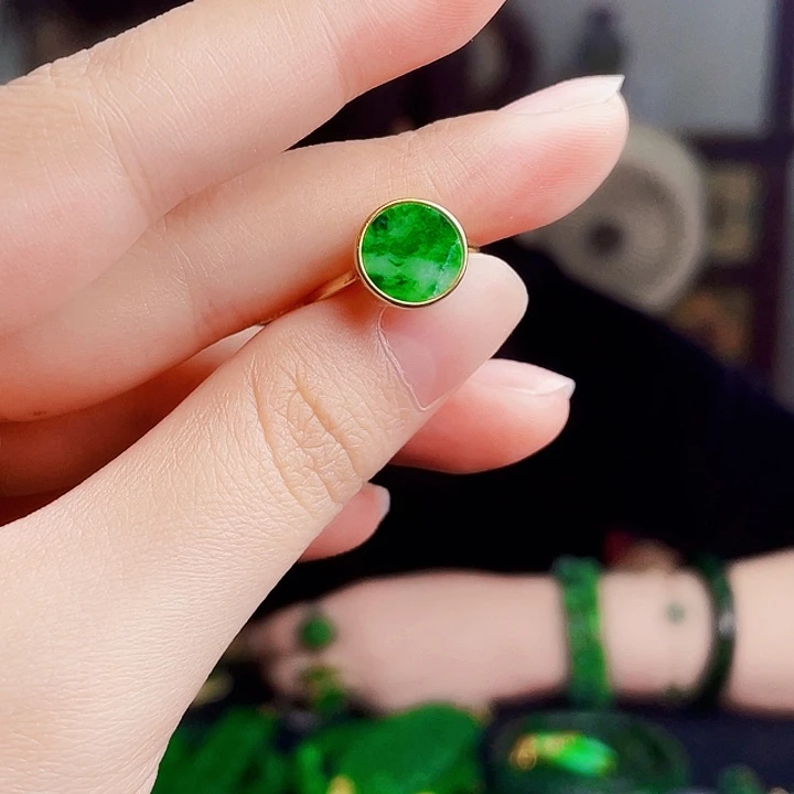 翡翠银S925镶嵌颈饰多样性