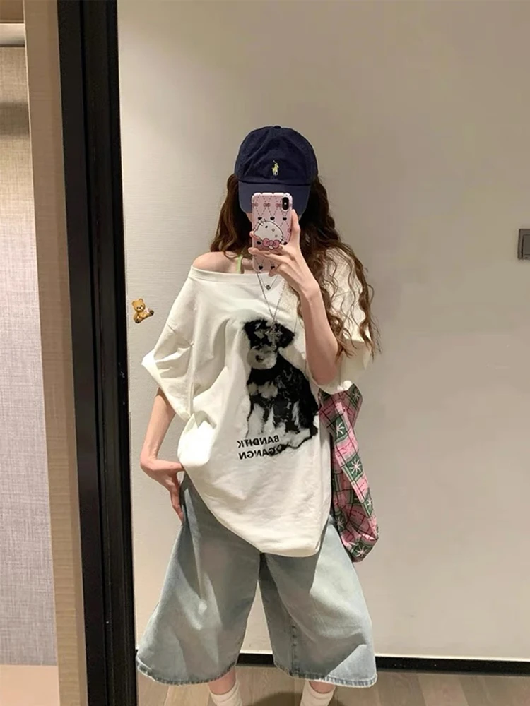 美式辣妹小狗印花斜肩白色短袖t恤女夏季慵懒风宽松休闲斜肩上衣