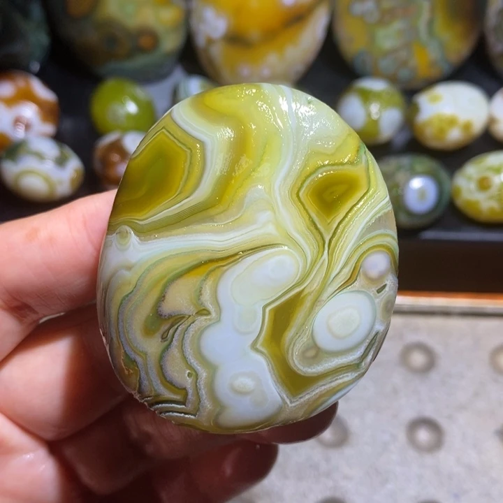 未镶嵌玛瑙/玉髓珠宝半成品44