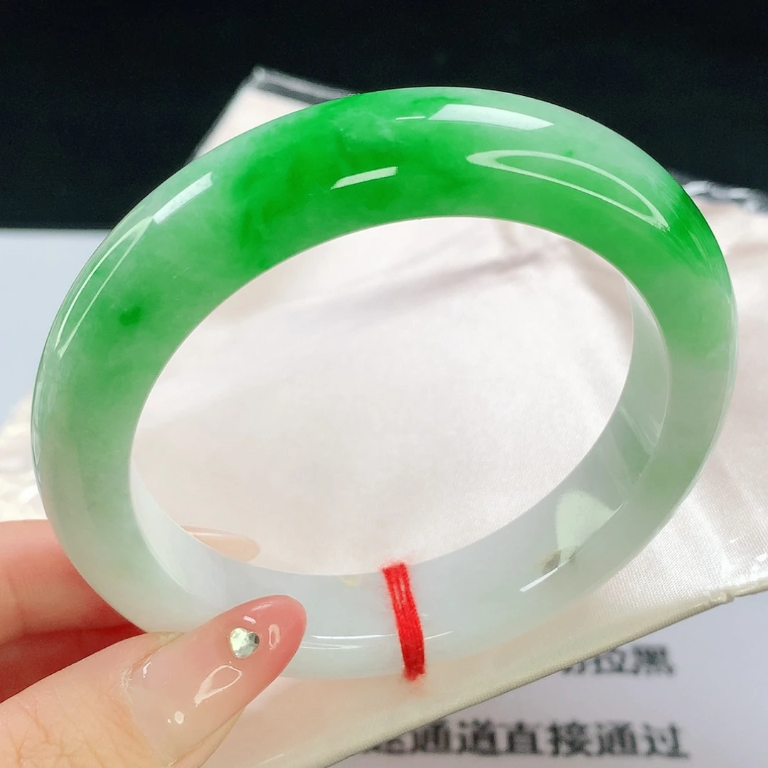 未镶嵌手镯翡翠694