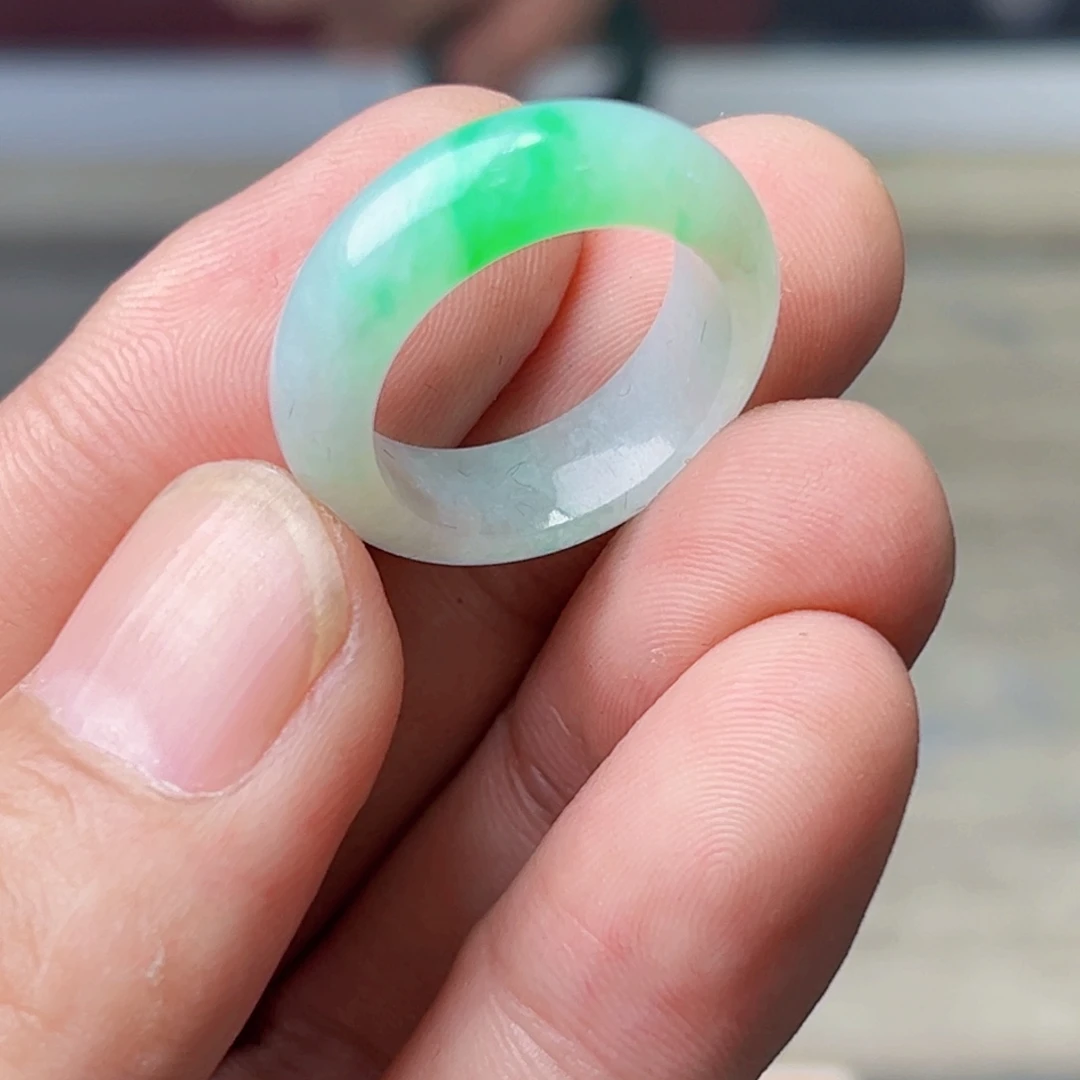 定制翡翠未镶嵌圈口18号