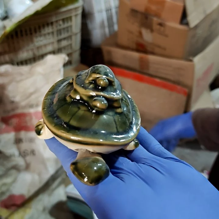 摆件陶瓷盘子碗啥都有