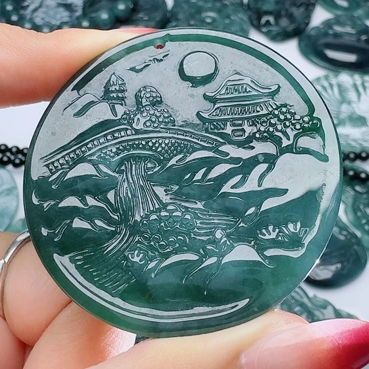 颈饰未镶嵌翡翠多样性发其一
