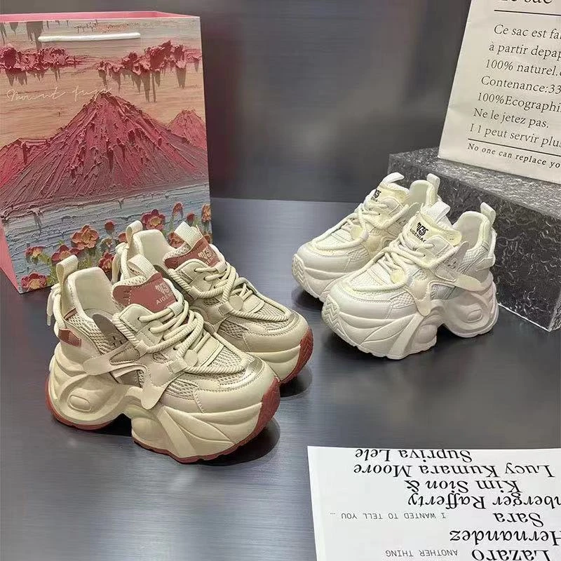 爆款老爹鞋女2025新款春季欧洲站百搭轻便厚底内增高小个子运动鞋