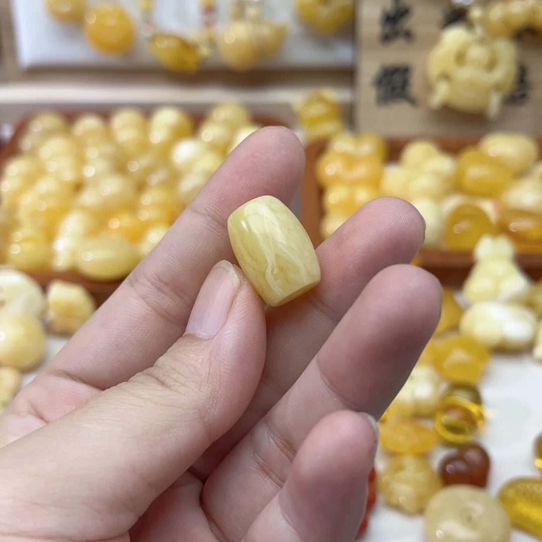 平***庸未镶嵌蜜蜡裸石配饰