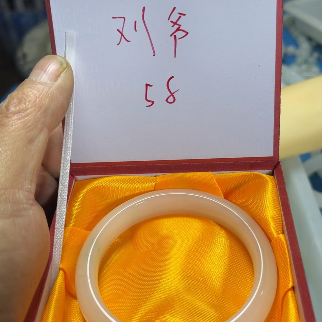 硅化玉未镶嵌手饰