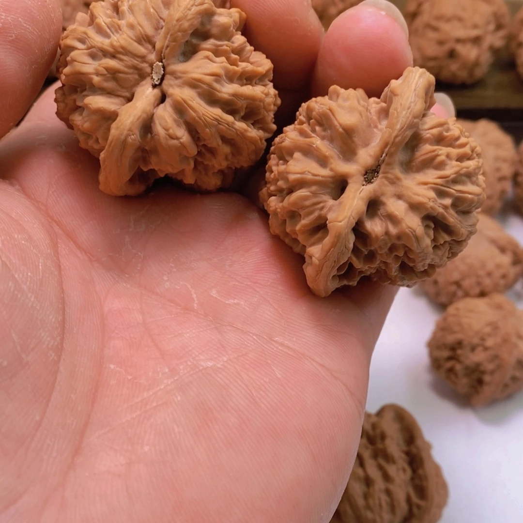 文玩核桃吊坠嘿文玩核桃将军