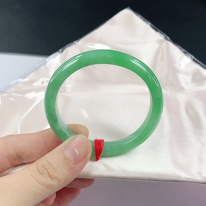 未镶嵌手镯翡翠感*翡翠471贵妃