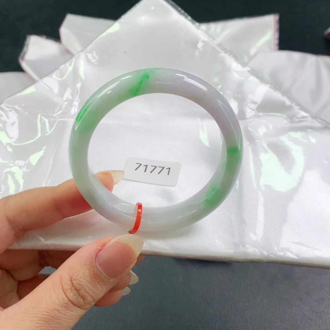翡翠未镶嵌手镯03