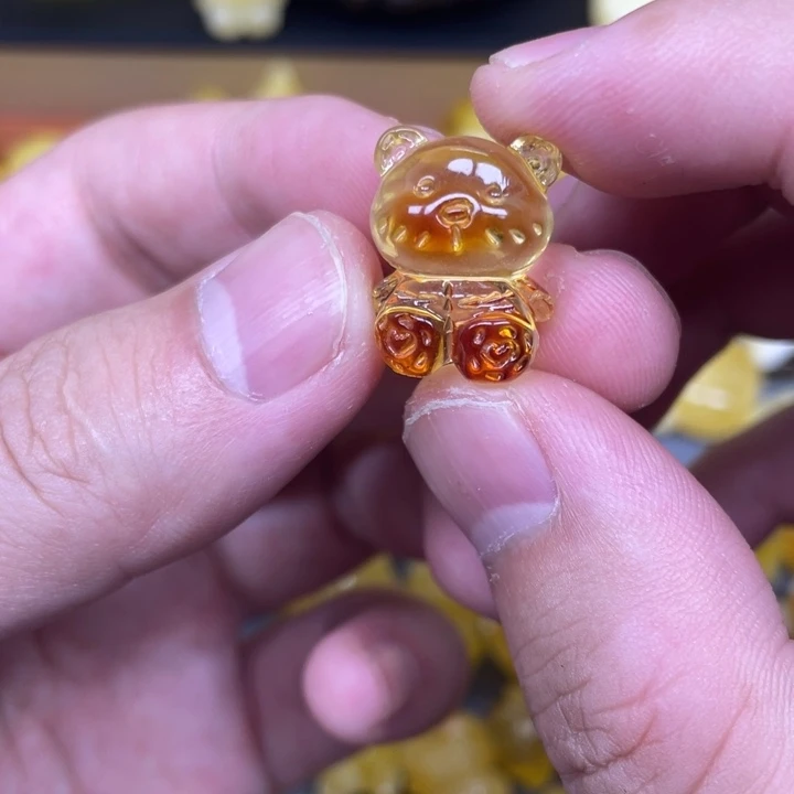 琥珀未镶嵌珠宝奇石