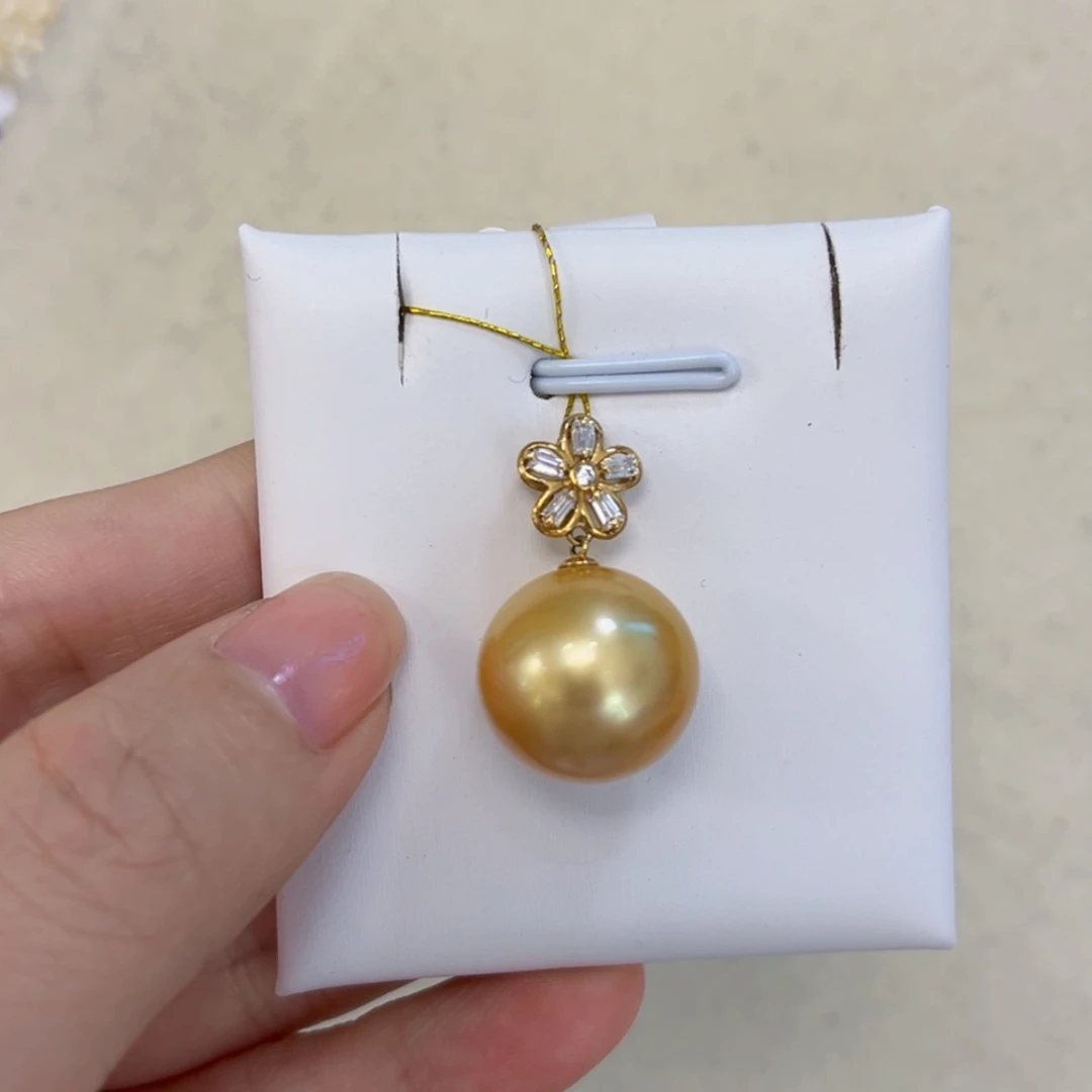 【闪购商品】海水珍珠颈饰18K金镶嵌