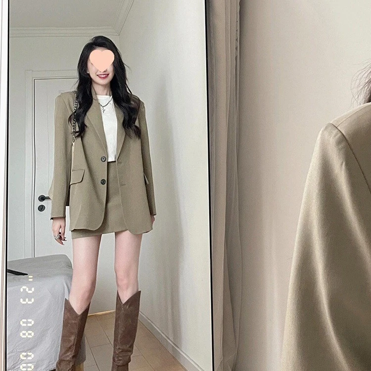 设计感休闲风衣卡其色v领西装外套女新款高级感宽松通勤穿搭春秋